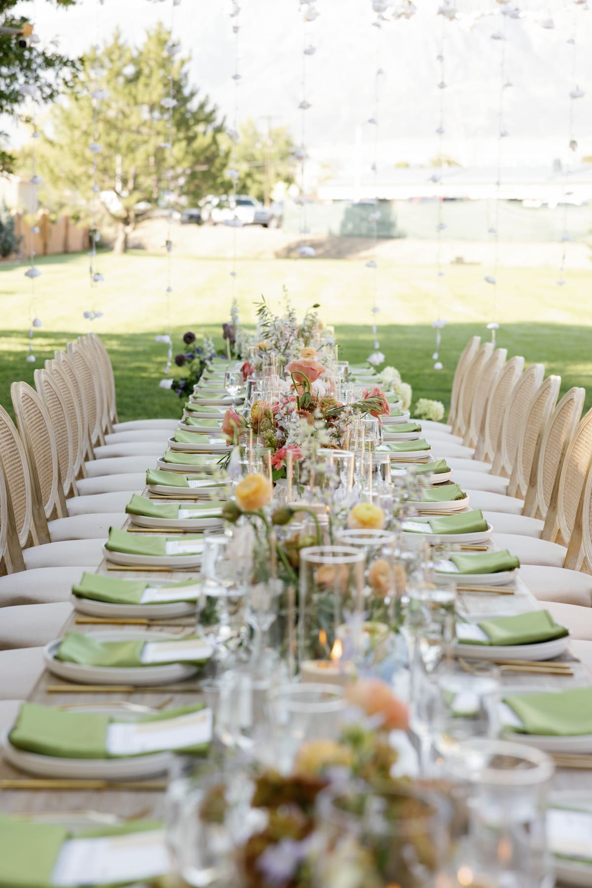 An elegant outdoor wedding reception table